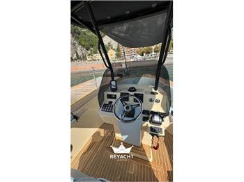 LILYBAEUM YACHT LEVANZO 25