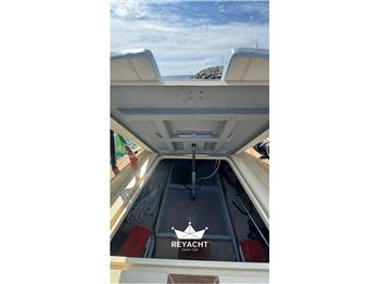 LILYBAEUM YACHT LEVANZO 25