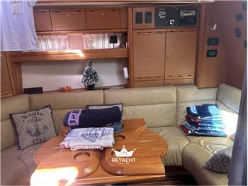 BAVARIA 42 HT