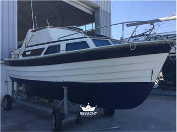 Saga Boats Sagatour 27
