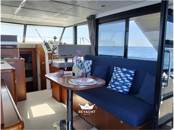 Beneteau Trawler 30