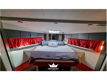 FERRETTI 39FLY