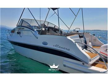 MANARA MARINE MY 620 CABIN