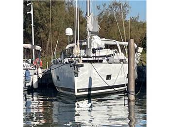 Beneteau Oceanis 55