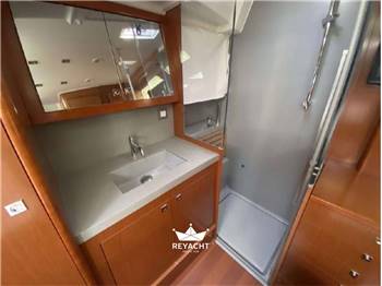Beneteau Oceanis 55