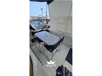 SEA RAY 240