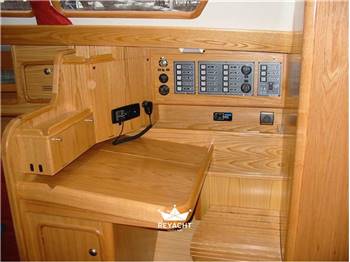 ALUBAT OVNI 385