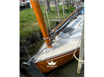 Craglietto Cat Boat Sciarrelli