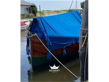 Craglietto Cat Boat Sciarrelli