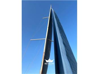 Beneteau First 35