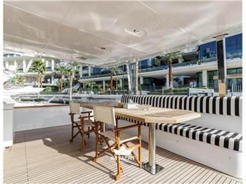 DUBAI MARINE 68 FT