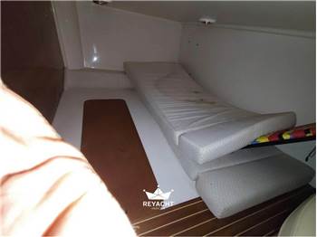 MANO MARINE 32 SPORT