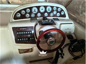 MANO MARINE 32 SPORT
