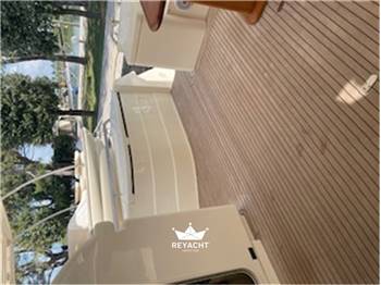 Ferretti 681