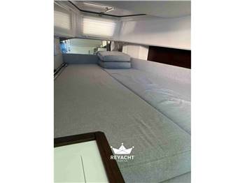 axopar Axopar 37 sports cabin