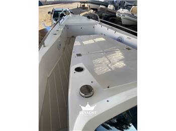 axopar Axopar 37 sports cabin