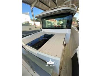 axopar Axopar 37 sports cabin