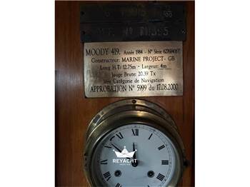 MARINE PROJECTS MOODY 419