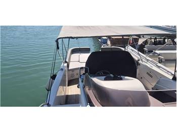 MANO MARINE MANO 2,50 EFB