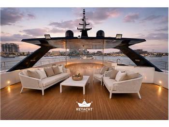 UAE SHIPYAR CUSTOM TRIDECK 140