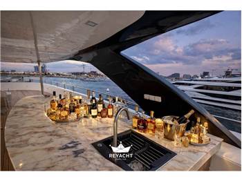 UAE SHIPYAR CUSTOM TRIDECK 140