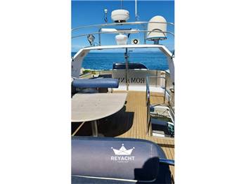VAN DER VALK VITESSE 54