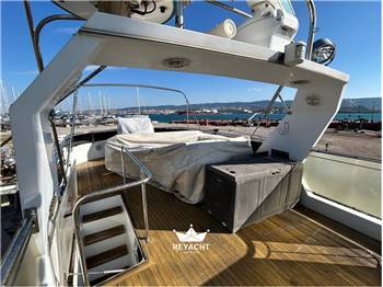 VAN DER VALK VITESSE 54