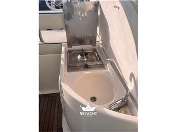 MANO MARINE 28.50 Hard Top
