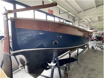 Erio Matteri Gozzo 700 Portofino