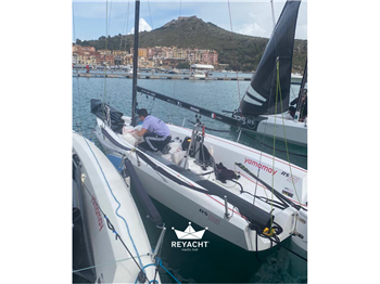 RS sailing 21