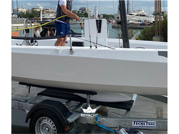 RS sailing 21