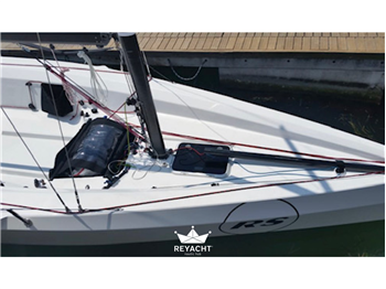 RS sailing 21