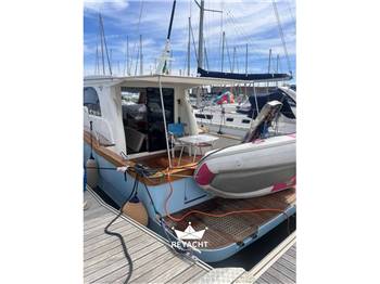 VIKING YACHTS 34 SEDAN