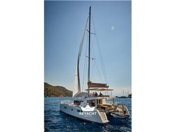 BENETEAU LAGOON 52F