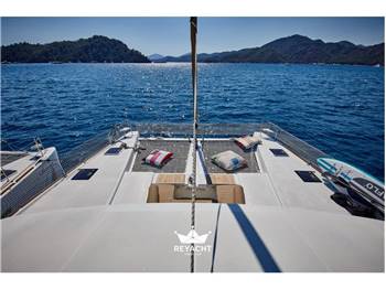 BENETEAU LAGOON 52F