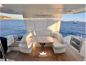 Princess Yacht F52