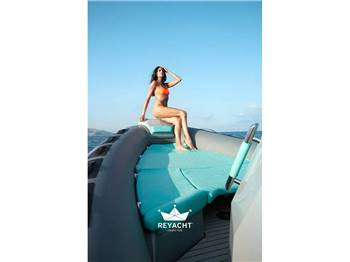 Ranieri International Cayman 27.0 Sport Touring