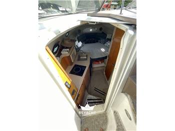 Regal Marine Industries 2665 Commodore