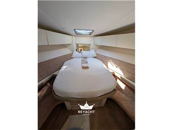 BERTRAM TROJAN YACHT 360 EXPRESS