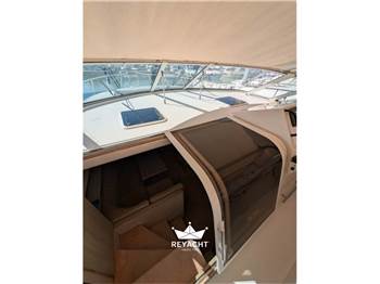 BERTRAM TROJAN YACHT 360 EXPRESS