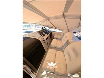 BERTRAM TROJAN YACHT 360 EXPRESS