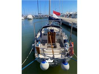 Hallberg Rassy MONSUN 31