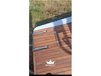 MANO MARINE 26 SPORT