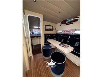 Mochi Craft 42 Tuxedo