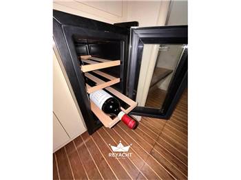 Mochi Craft 42 Tuxedo