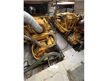 Mochi Craft 42 Tuxedo