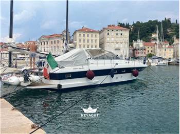 Mochi Craft 42 Tuxedo