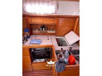 BAVARIA 37 CRUISER J&J