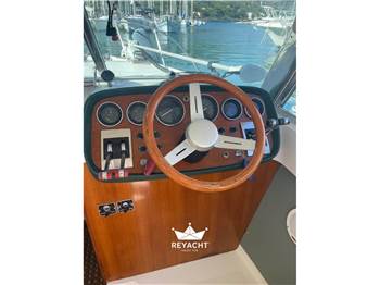 RIVA BERTRAM 25 SPORT FISHERMAN