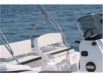 RANIERI INTERNATIONAL CAYMAN 19 SPORT